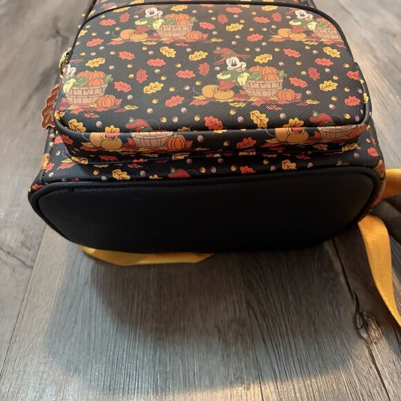 New Loungefly Disney Mickey Mouse and Friends Fall Leaves Mini Backpack Minnie main image 8